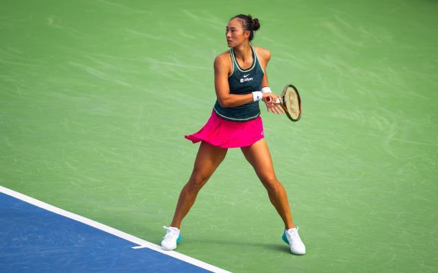 开云体育-遭遇对斯瓦泰克4连败 拥有好发球的郑钦文去哪了？