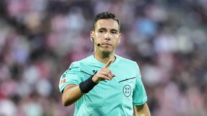 开云APP-Archivo VAR：主裁执法堪称灾难，吕迪格明显直红&amp;amp;攻击动作